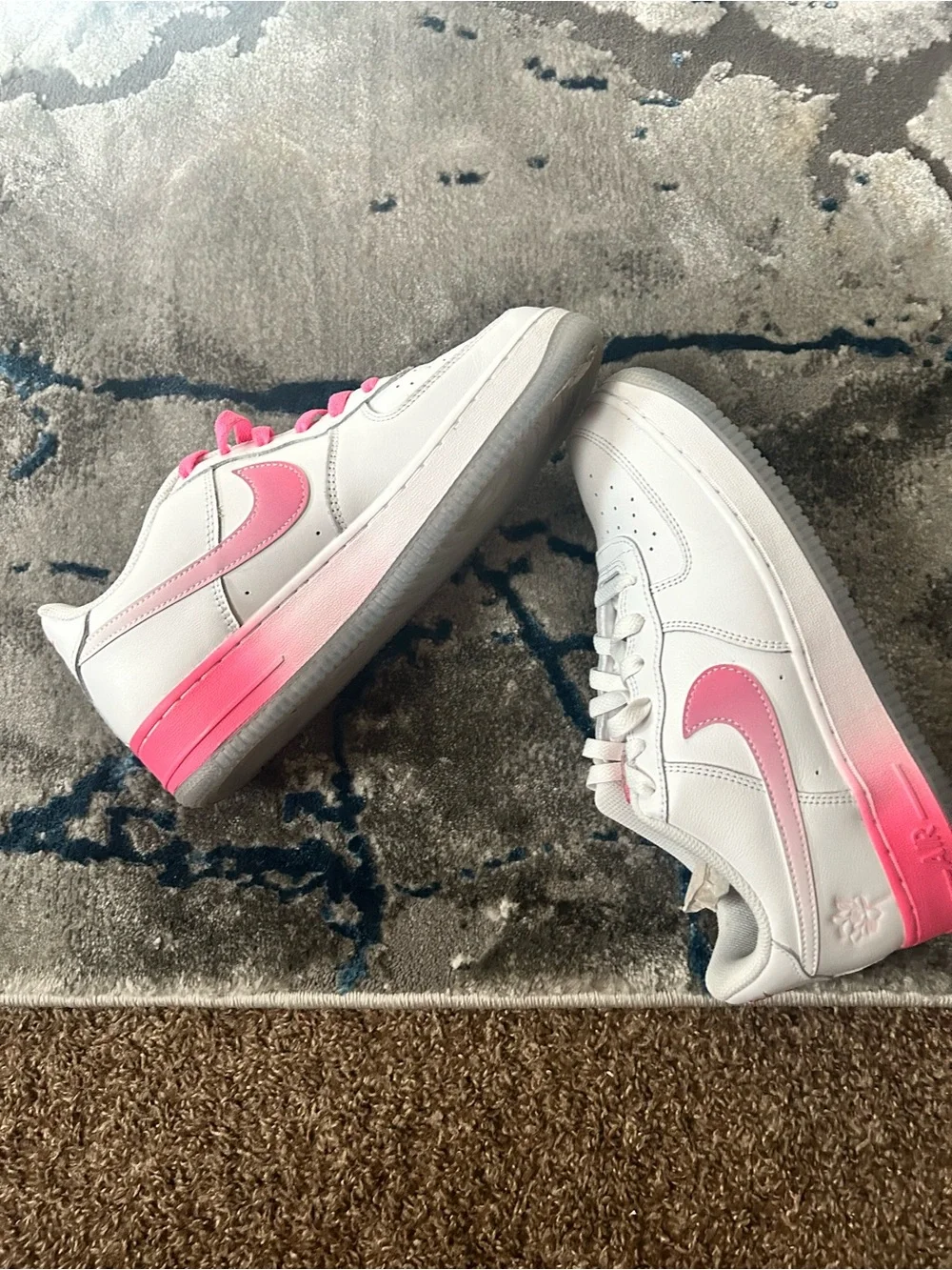 Nike Kids White Leather Sneakers with Pink Gradient Swoosh and Heel